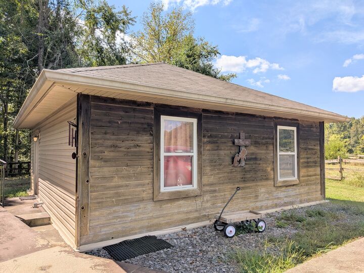 Property Photo:  7541 Greer Rd  TN 37072 