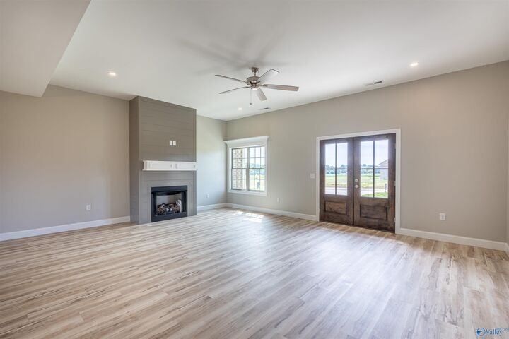 Property Photo:  251 Hummingbird Way  AL 35645 