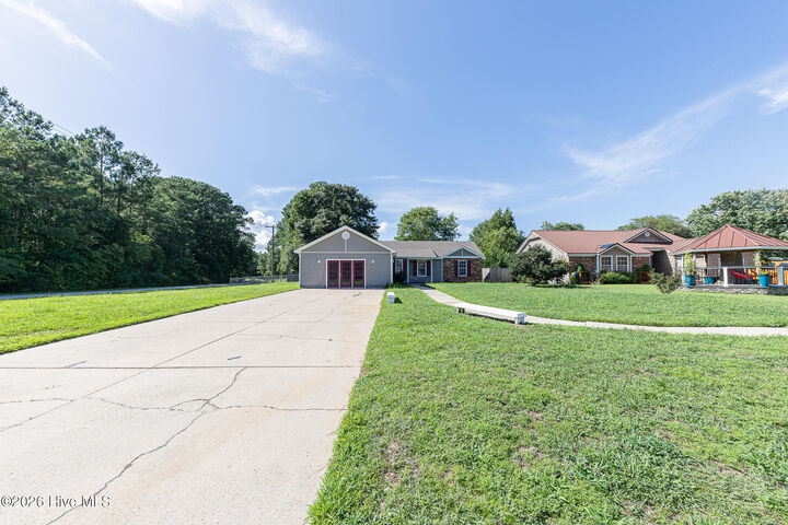 Property Photo:  2601 Idlebrook Circle  NC 28544 