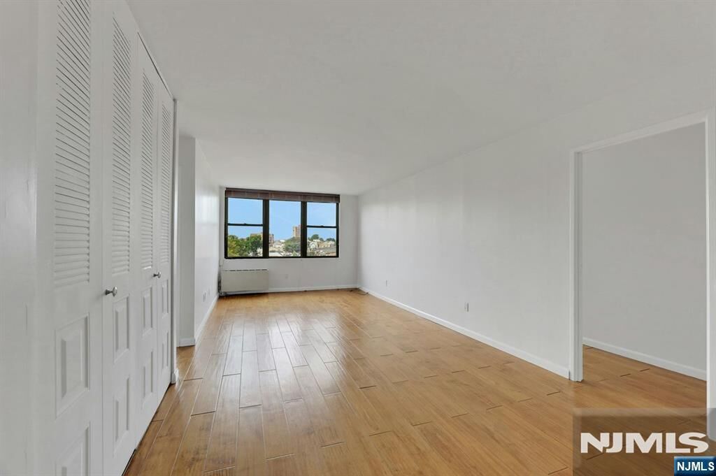 Property Photo:  9019 Wall 6B  NJ 07047 