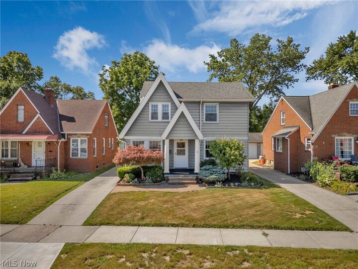 Property Photo:  2125 Brookview Boulevard  OH 44134 