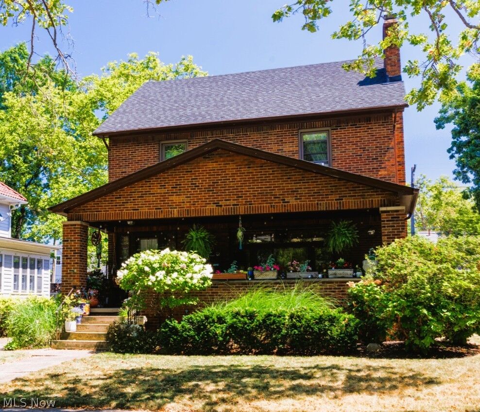Property Photo: 2065 West Boulevard OH 44102