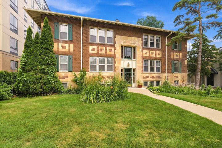 Property Photo:  3400 List Place 5  MN 55416 