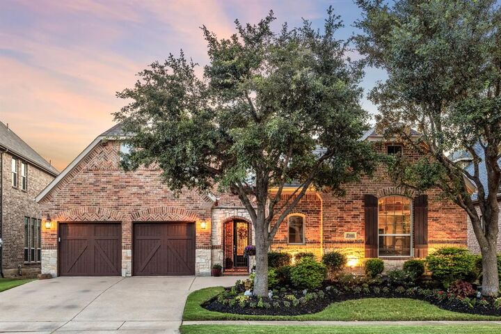 Property Photo: 3308 Linkwood TX 75056