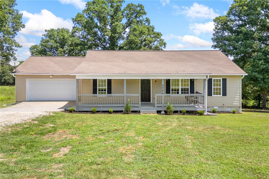 Property Photo:  5068 Hwy 7 N  AR 72601 