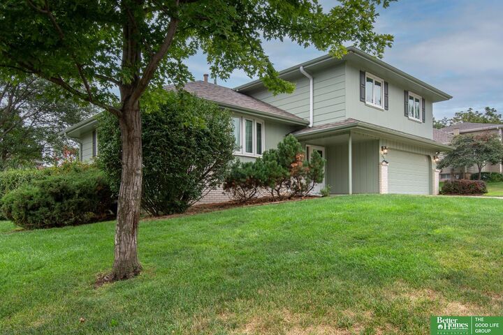 Property Photo:  1602 Lawrence Lane  NE 68005 