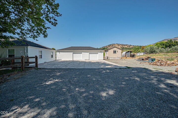 Property Photo:  4785 Fern Valley Road  OR 97504 
