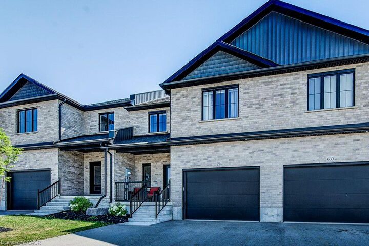 Property Photo: 654 Wray Avenue S ON N4W 3K9