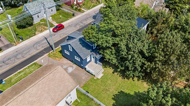 Property Photo: 166 Harvard Street PE C1N 1R6