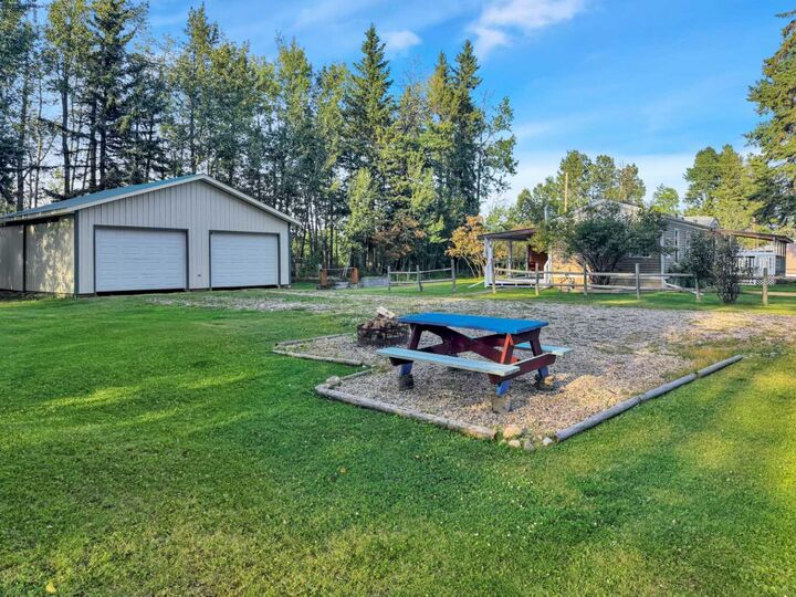 Property Photo:  Spruce Park 2  AB T0M 0M0 