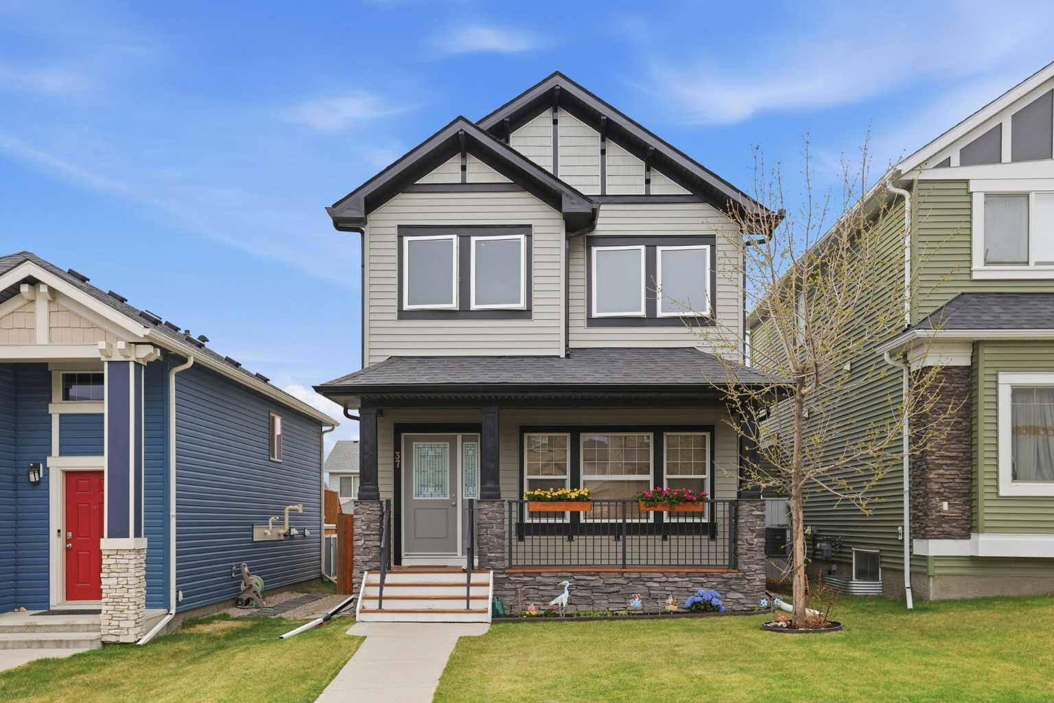 Property Photo: 37 Nolanfield Manor NW AB T3R 0M3