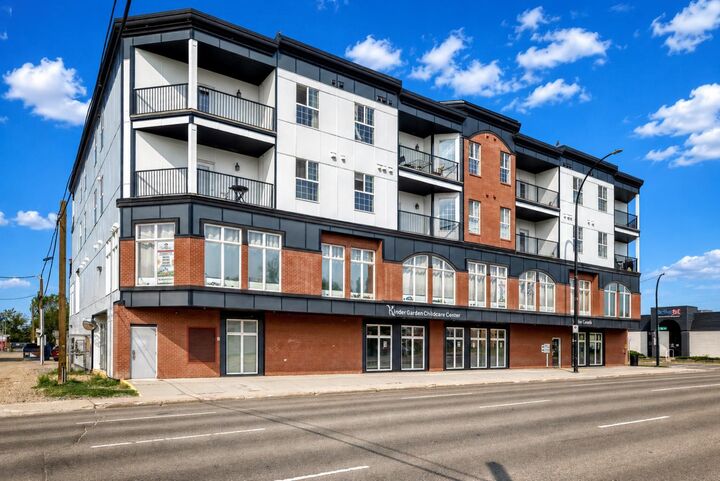 Property Photo: 4901 46 Street 403 AB T4N 1N2
