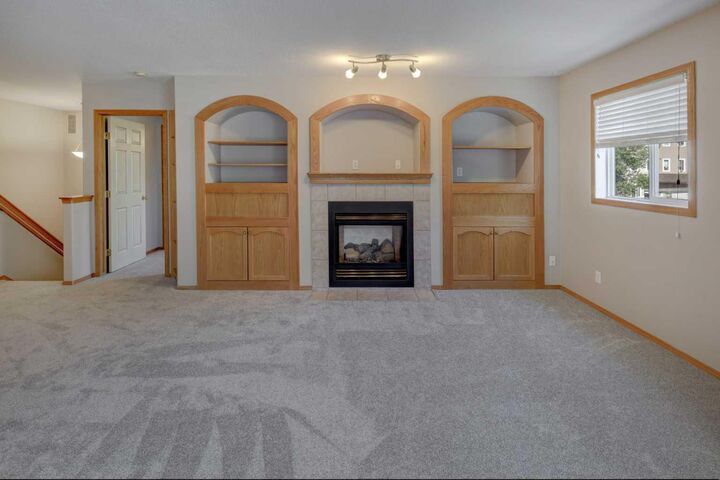Property Photo: 6711 Pinecliff Grove NE AB T1Y 7K8