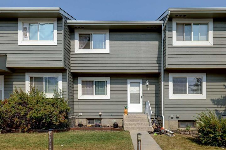 Property Photo: 500 Allen Street SE 512 AB T4B 1J5
