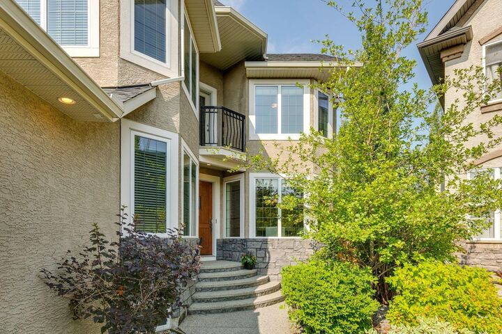 Property Photo: 38 Evergreen Common SW AB T2Y 4N8