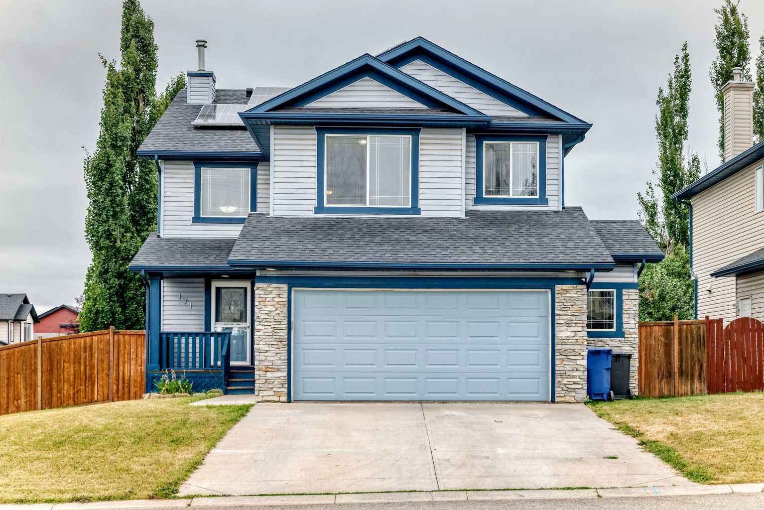 Property Photo: 171 Oakmere Green AB T1X 1N4