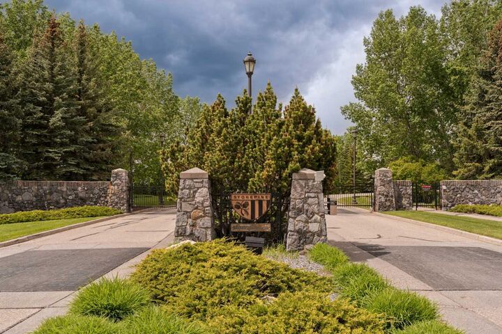Property Photo:  172 Stonepine Drive  AB T3Z 3B5 
