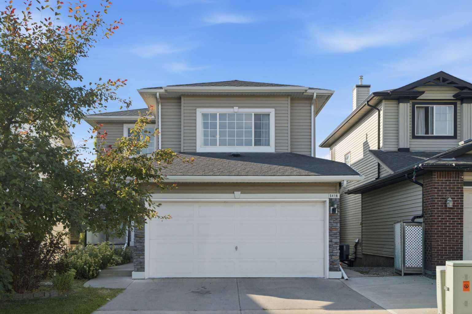 Property Photo: 541 Citadel Meadow Bay NW AB T3G 4Y9