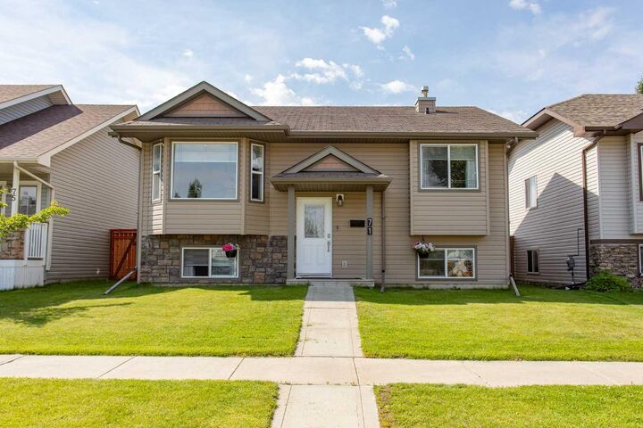 Property Photo: 71 Vanier Drive AB T4R 0G3