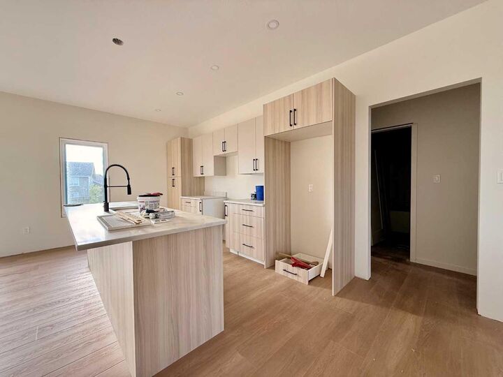 Property Photo: 3805 42 Avenue SK S9V 2K4