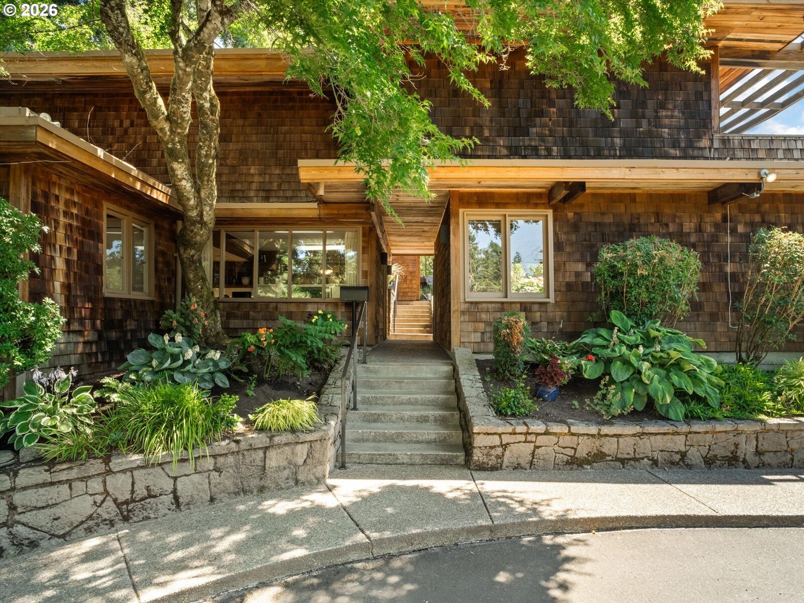 Property Photo: 3012 SW 55th Dr OR 97221
