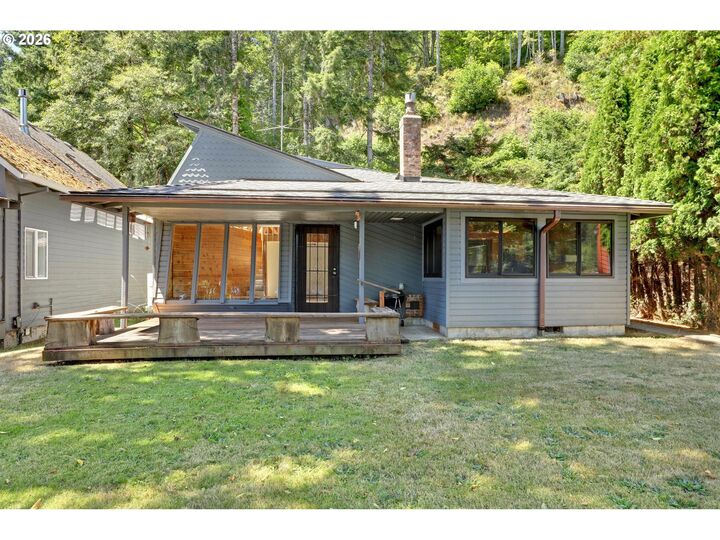 Property Photo: 71600 Northshore Dr OR 97016