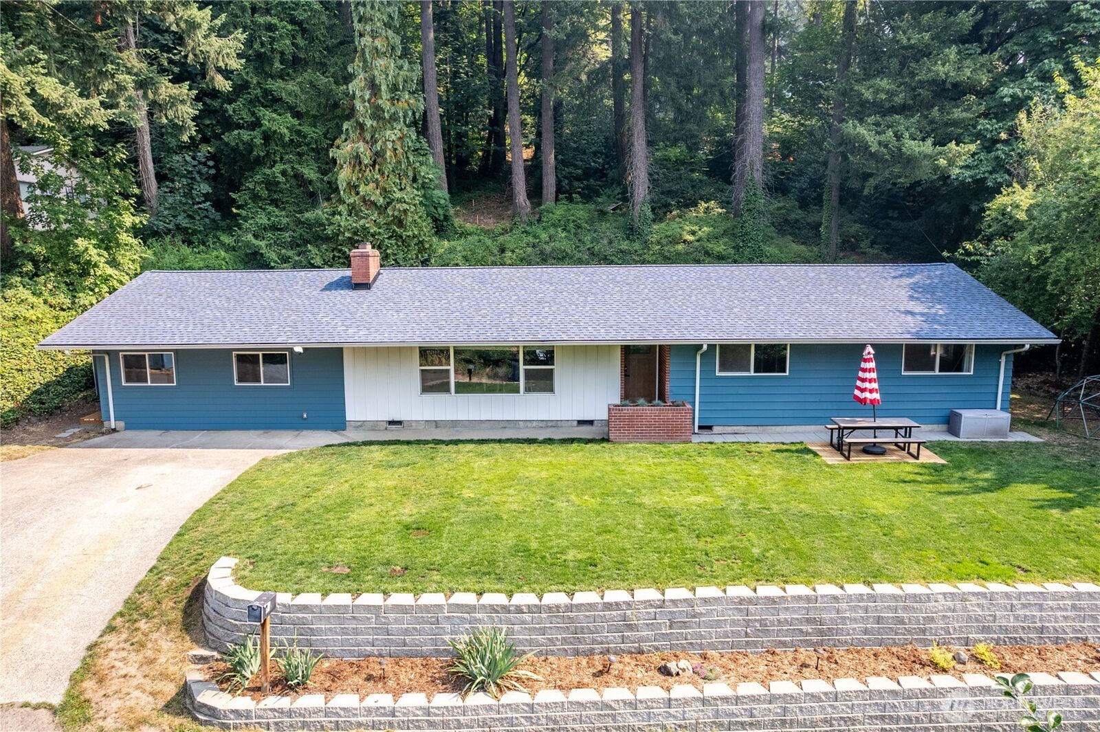 Property Photo:  2315  Lynnwood Drive  WA 98632 