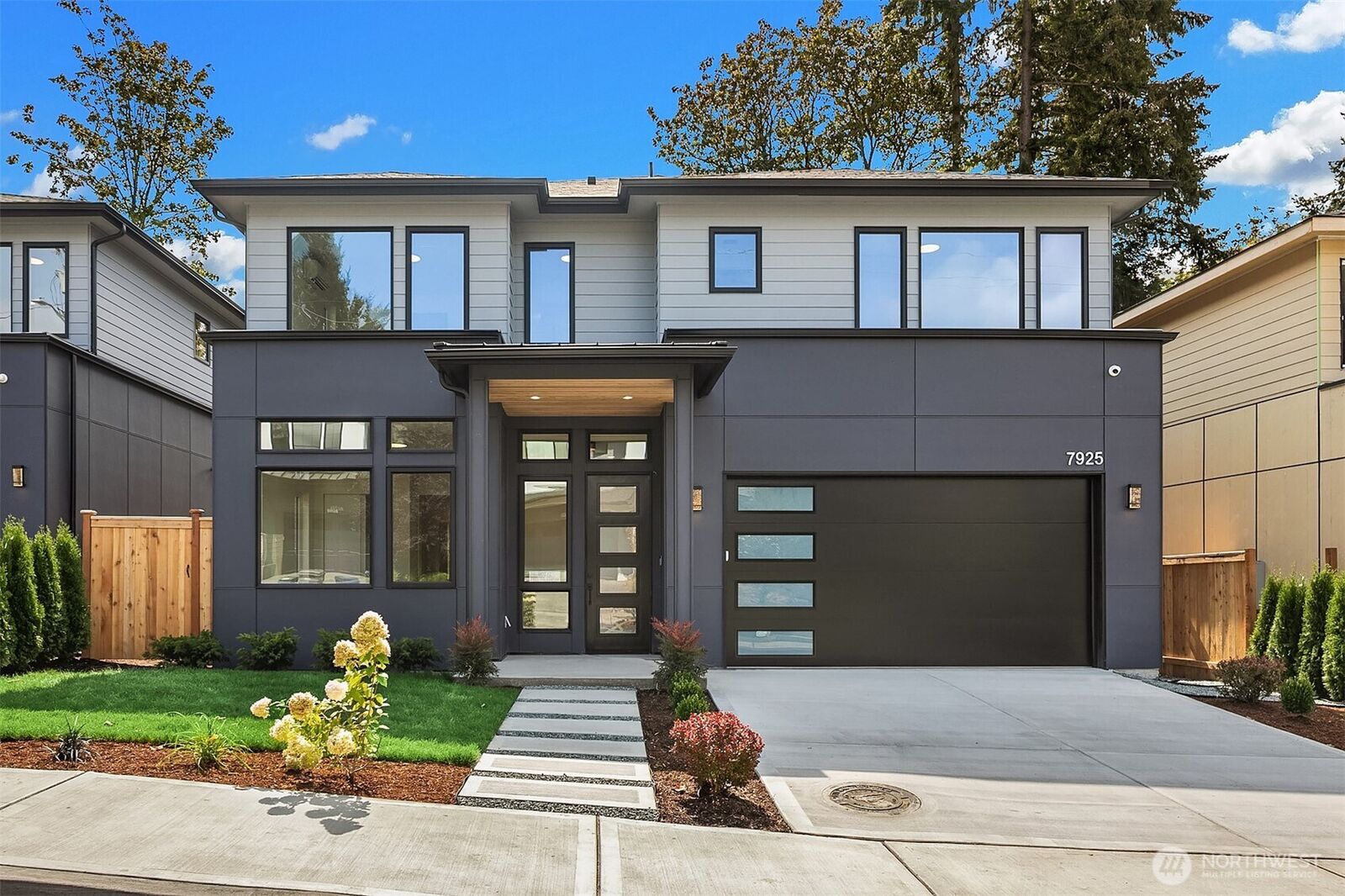 Property Photo: 7925 NE 124th Street WA 98034