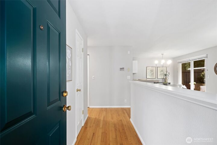 Property Photo: 756 State Street S 756A WA 98033