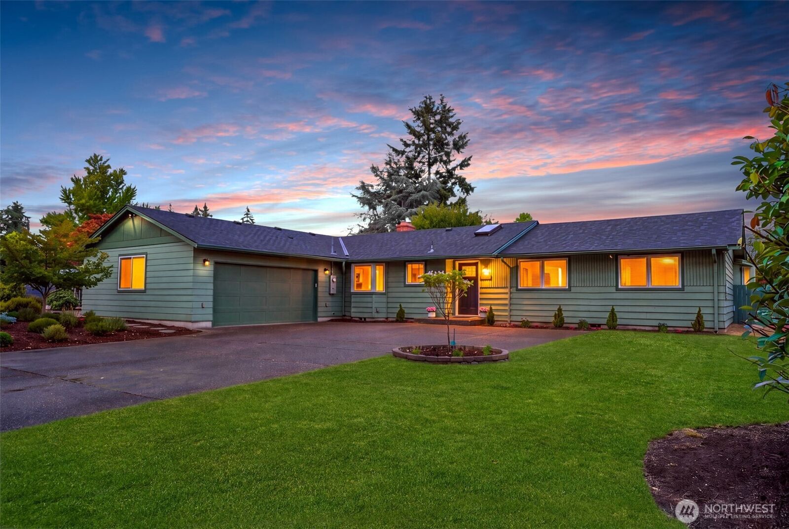 Property Photo: 9219 Elwood Drive SW WA 98498