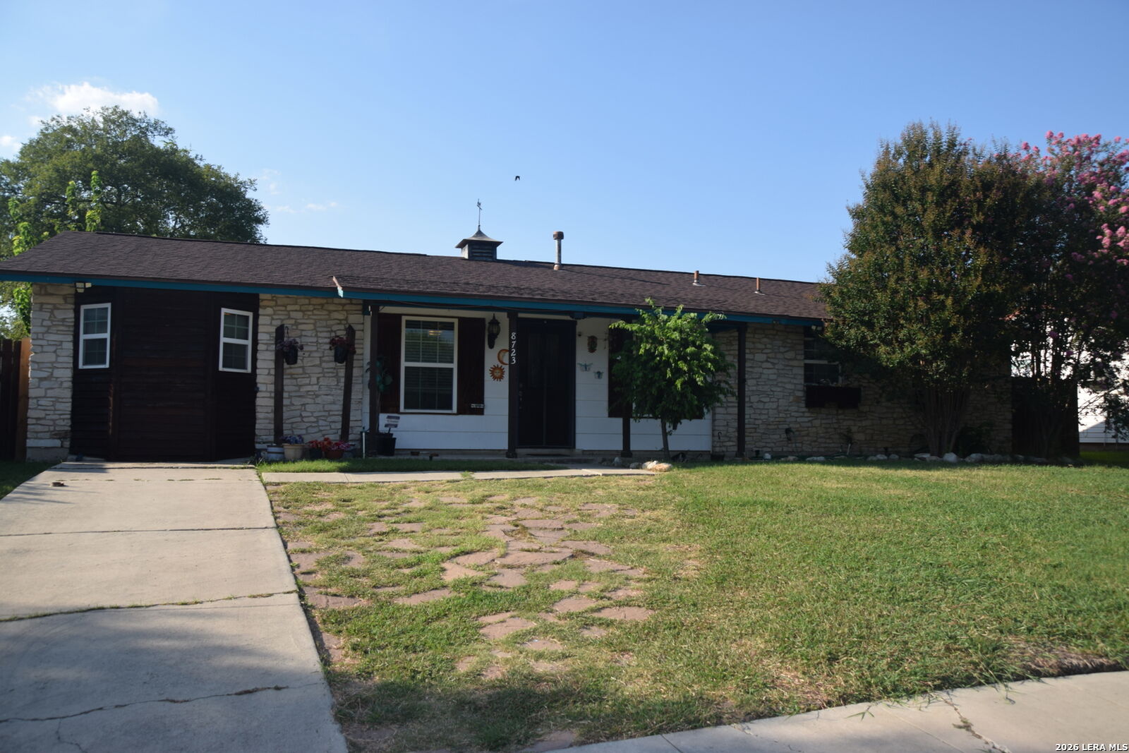 Property Photo:  8723 Bravo Valley St  TX 78227 