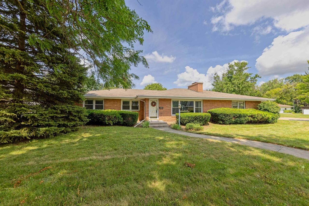Property Photo: 2131 Mt Zion Avenue WI 53545