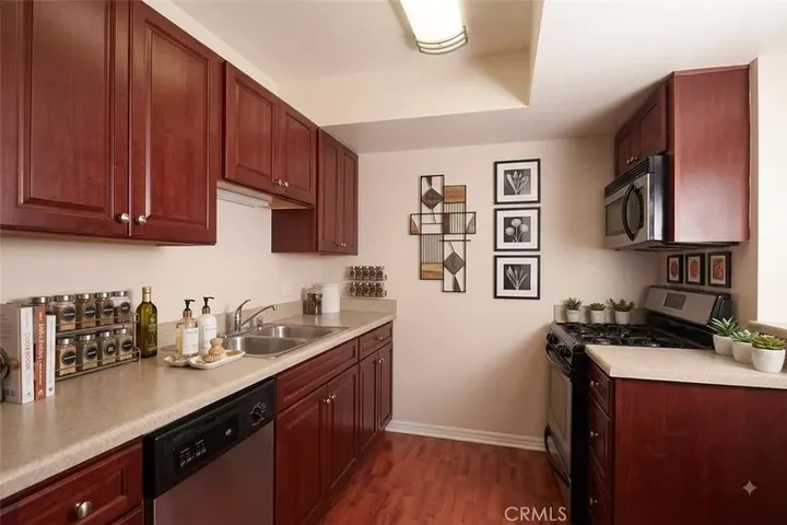Property Photo: 5545 Canoga Avenue 213 CA 91367