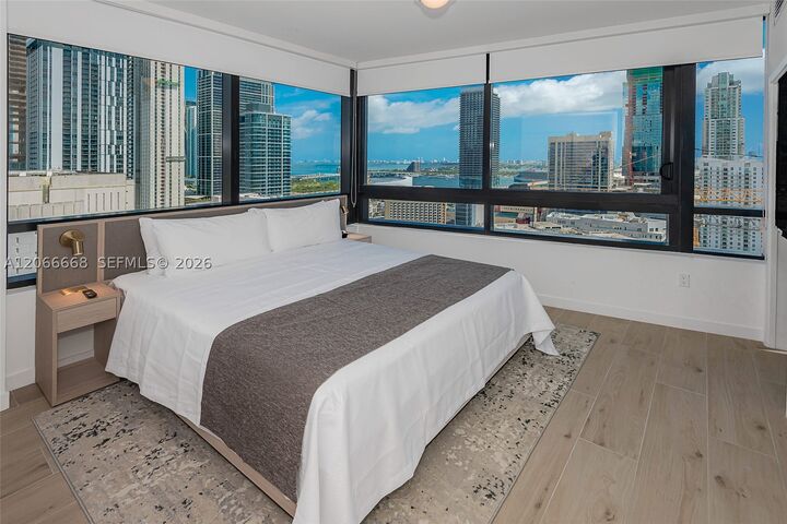 Property Photo: 225 N Miami Ave 2801 FL 33128