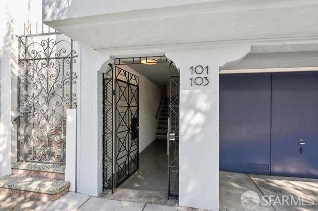 Property Photo:  103 Tiffany Avenue  CA 94110 