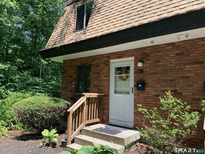 Property Photo:  11 King Arthur Drive 5A  CT 06357 