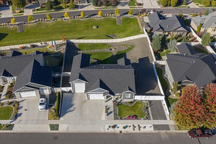 Property Photo: 2706 W Howesdale Rd WA 99208