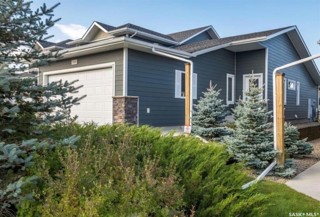 Property Photo: 1851 Pederson Drive 309 SK S6X 0B2