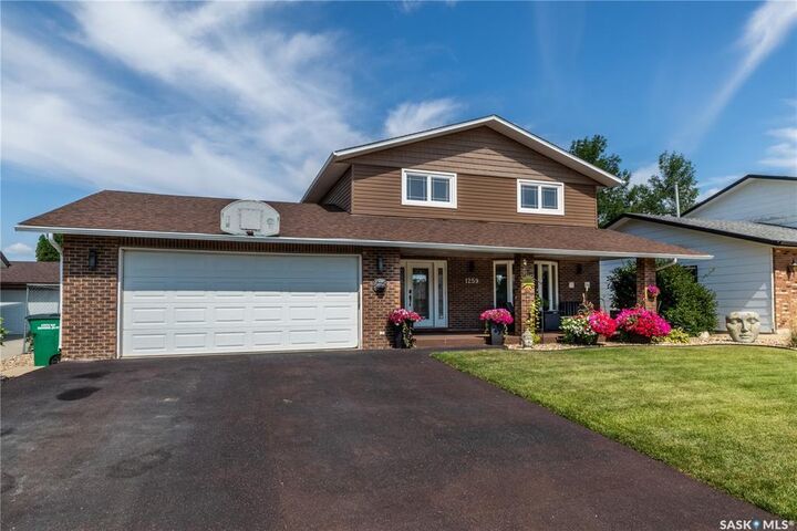 Property Photo: 1259 Maybery Crescent SK S6H 6X7