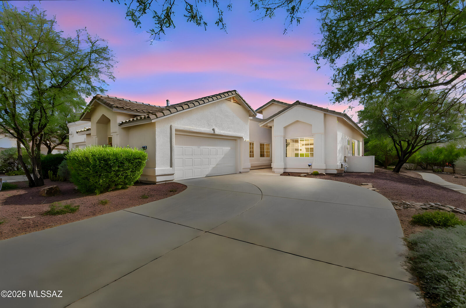 Property Photo:  10991 N Pebble Way  AZ 85737 