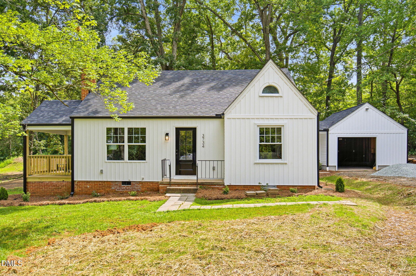 Property Photo: 3734 E Lee Street NC 27406