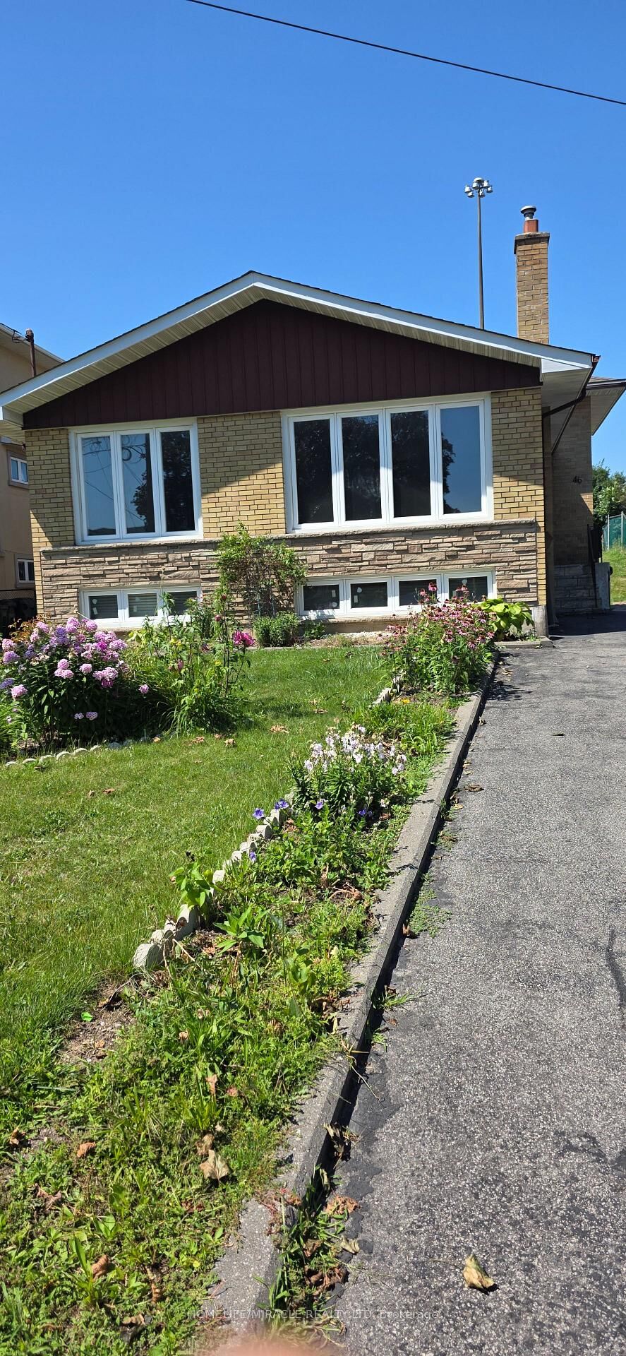 Photo de la propriété:  46 Cavehill Crescent Basement  ON M1R 4P9 