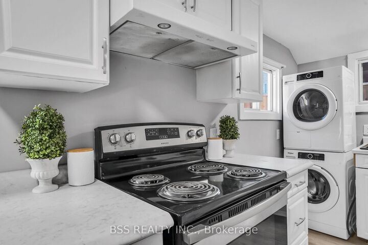 Property Photo:  297 Sherbrooke Street  ON K9J 2N7 