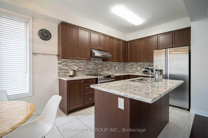 Property Photo: 6 Wagner Drive ON L6C 0W1