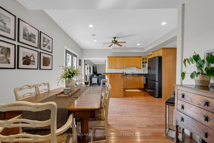 Photo de la propriété:  4295 Horseshoe Valley Road W  ON L9X 1G1 