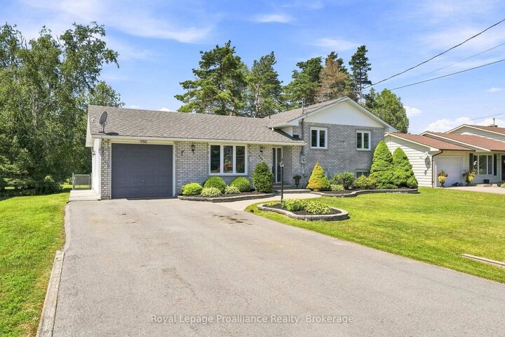 Property Photo: 180 Ontario Street ON K0K 1H0
