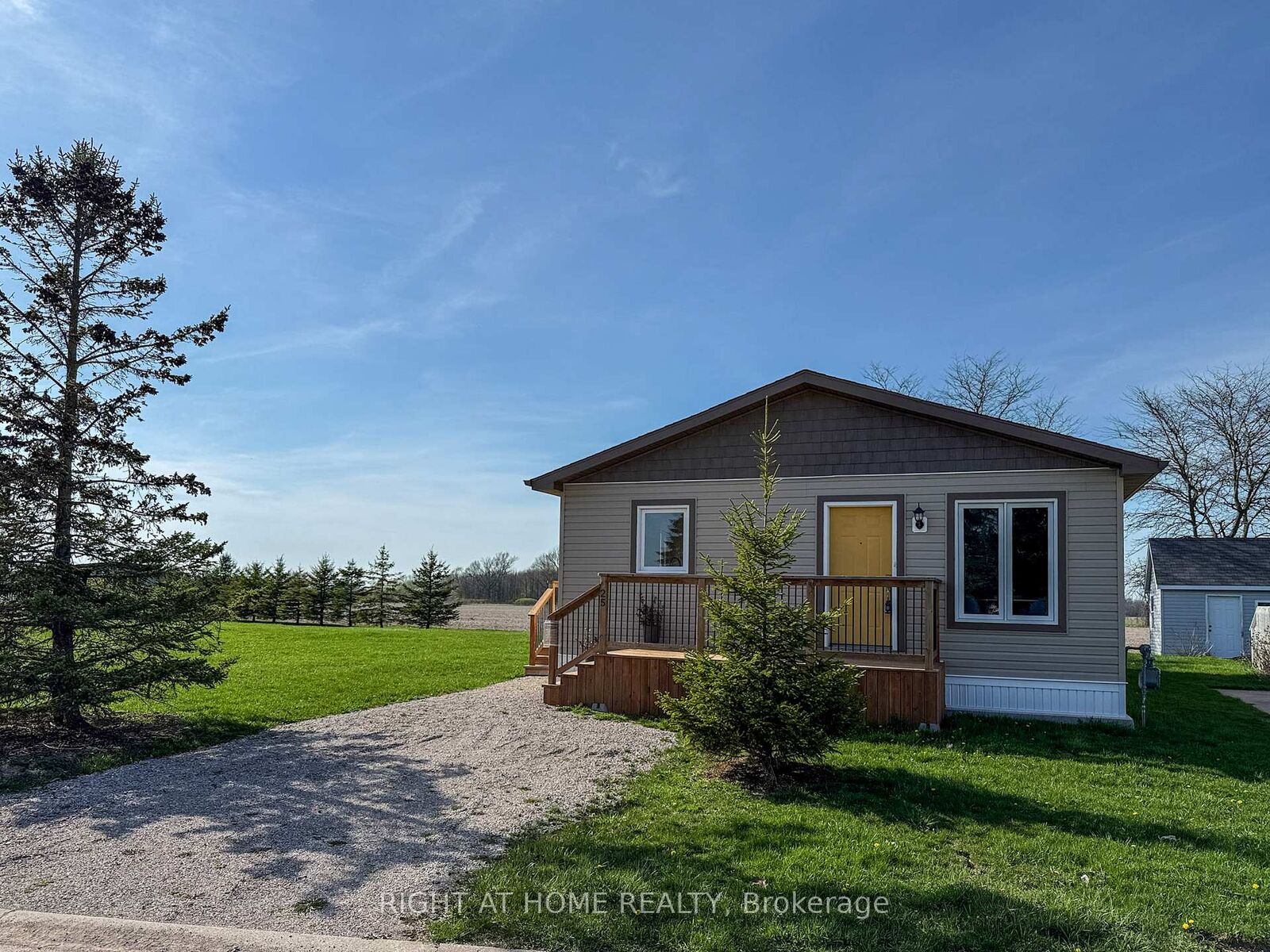 Property Photo: 2761 Oil Heritage Road 25 ON N0N 1P0