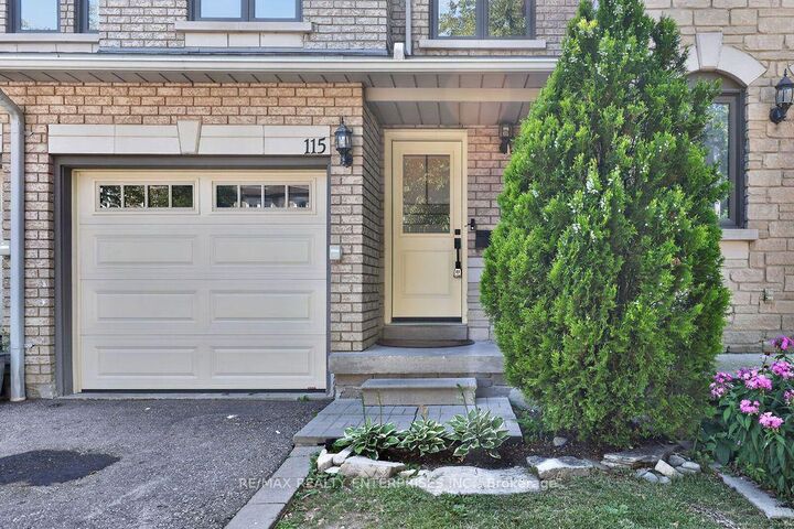 Property Photo: 455 Apache Court 115 ON L4Z 3W8