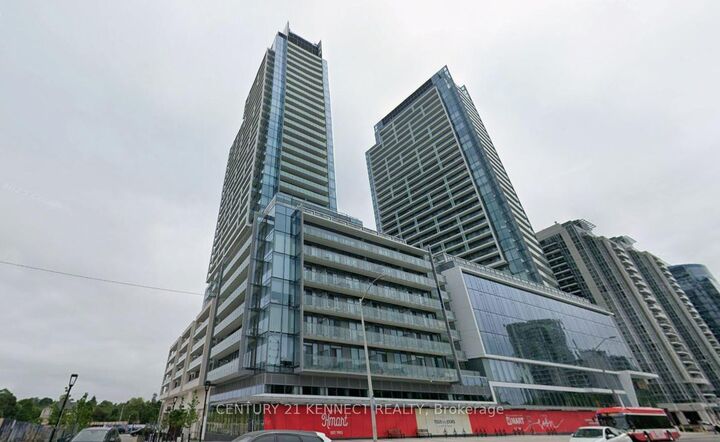 Property Photo:  7 Golden Lion Heights 826  ON M2M 0C1 