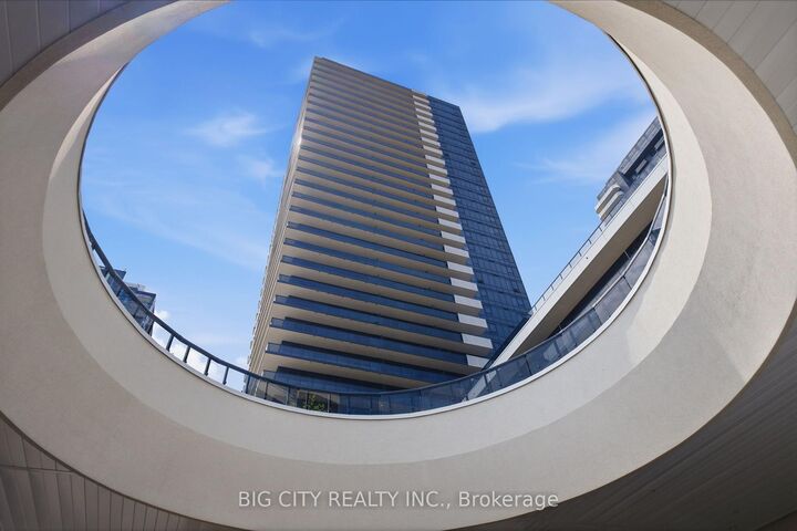 Property Photo: 5105 Hurontario Street 1401 ON L4Z 0C9